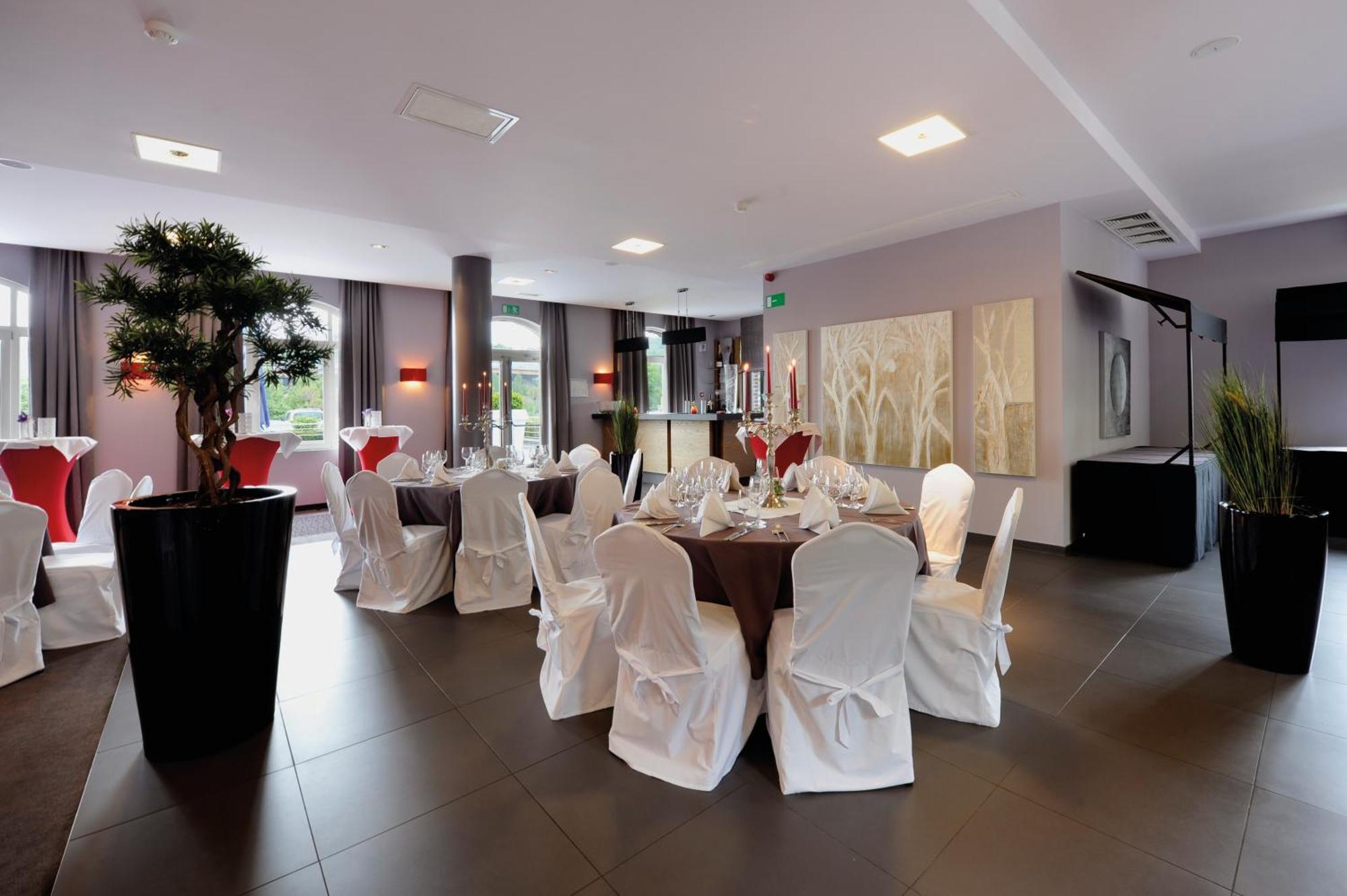 Hotel Verviers Van Der Valk Kültér fotó
