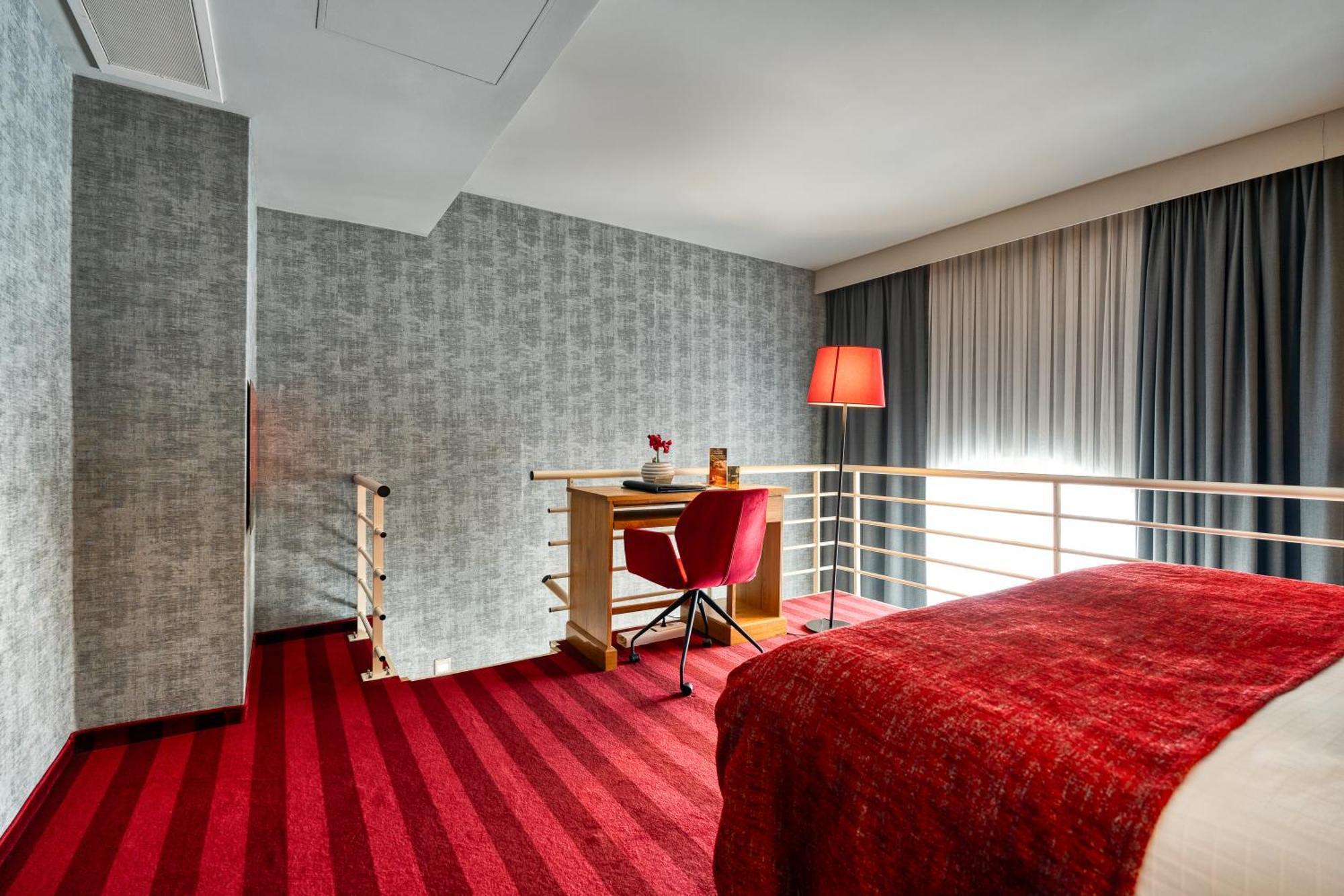 Hotel Verviers Van Der Valk Kültér fotó