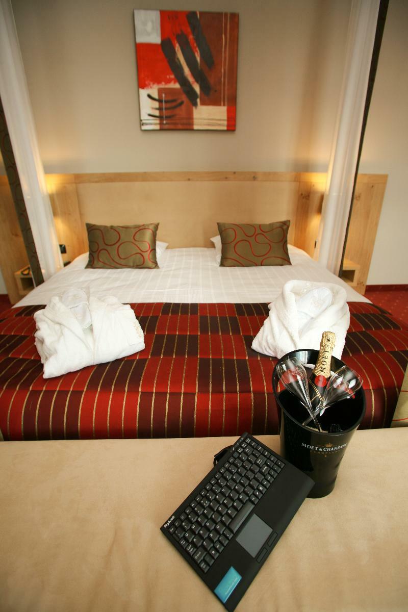 Hotel Verviers Van Der Valk Kültér fotó